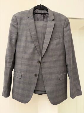 Men's De Fursac Gray Plaid Two-Button Suit